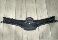 Решетка радиатора бу Renault Megane 3 OEM 620365890R