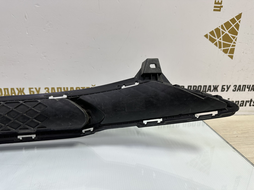 Решетка переднего бампера Hyundai Solaris 2 рестайлинг 2020 OEM 86561H5500 H586561500 Решетка переднего бампера Hyundai Solaris 2 рестайлинг 2020 OEM 86561H5500 H586561500
