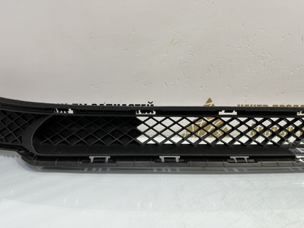 Решетка переднего бампера Hyundai Solaris 2 рестайлинг 2020 OEM 86561H5500 H586561500 Решетка переднего бампера Hyundai Solaris 2 рестайлинг 2020 OEM 86561H5500 H586561500