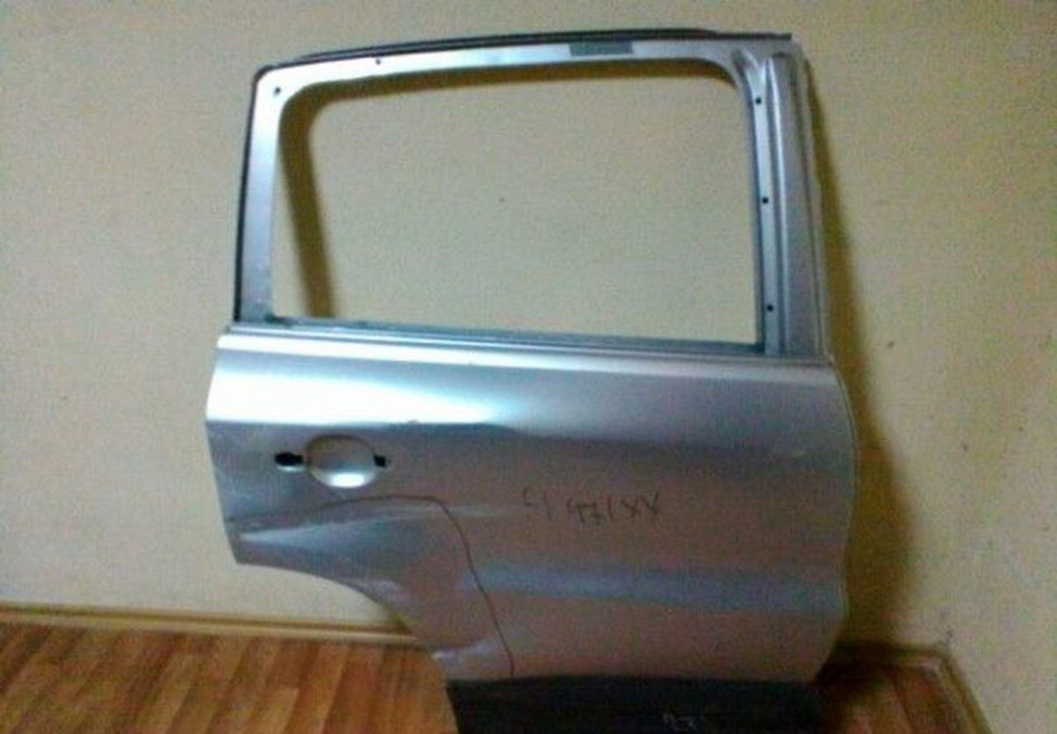 Дверь задняя правая Volkswagen Tiguan (Скл-1)