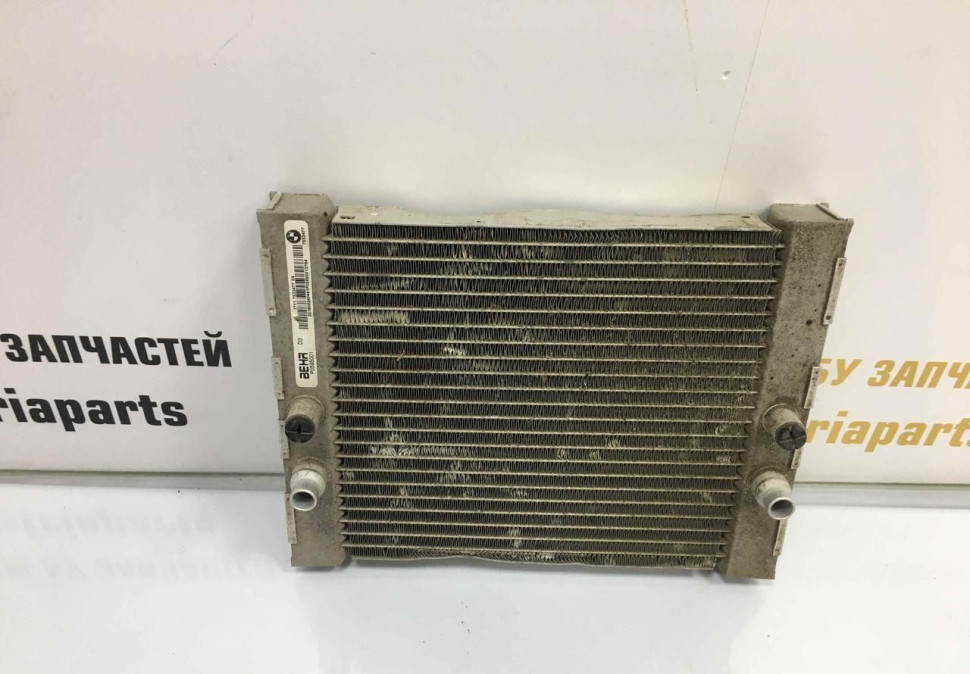 Дополнительный радиатор охлаждения BMW X5 F15 (4.0) OEM 17117533477
