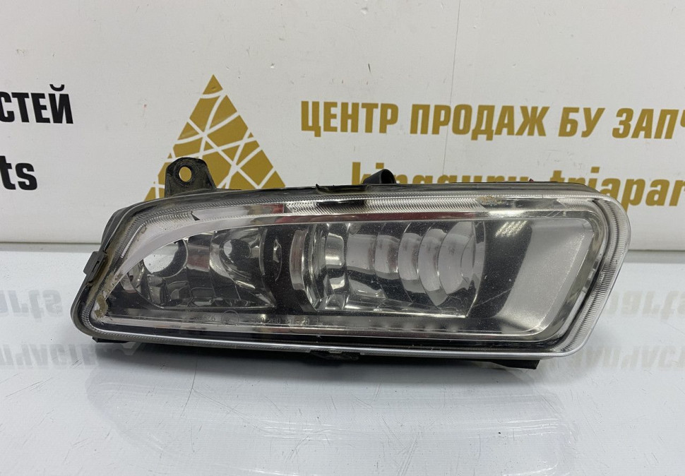 Противотуманная фара левая Volkswagen Polo рестайлинг 2015 OEM 6R0941061D