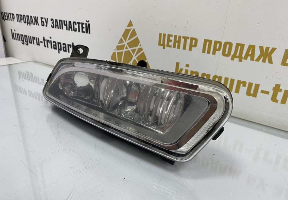 Противотуманная фара левая Volkswagen Polo рестайлинг 2015 OEM 6R0941061D Противотуманная фара левая Volkswagen Polo рестайлинг 2015 OEM 6R0941061D