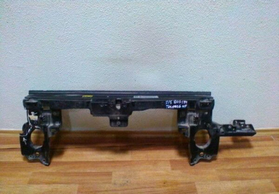 Панель передняя Volkswagen Touareg NF Oem 7P6805594