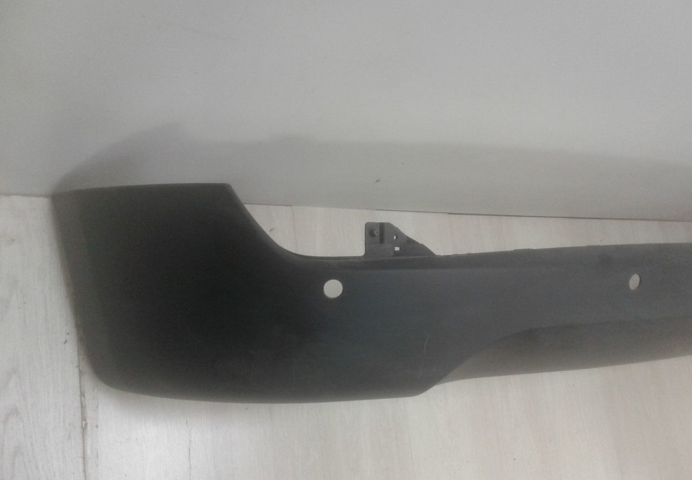 Спойлер заднего бампера Hyundai ix35 oem 866122y000