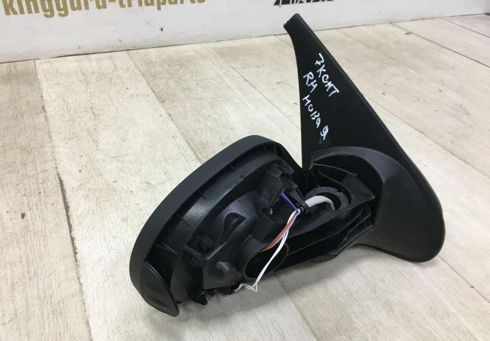 Корпус зеркала левый 7 контактов Renault Symbol 1 OEM 8200042362 Корпус зеркала левый 7 контактов Renault Symbol 1 OEM 8200042362