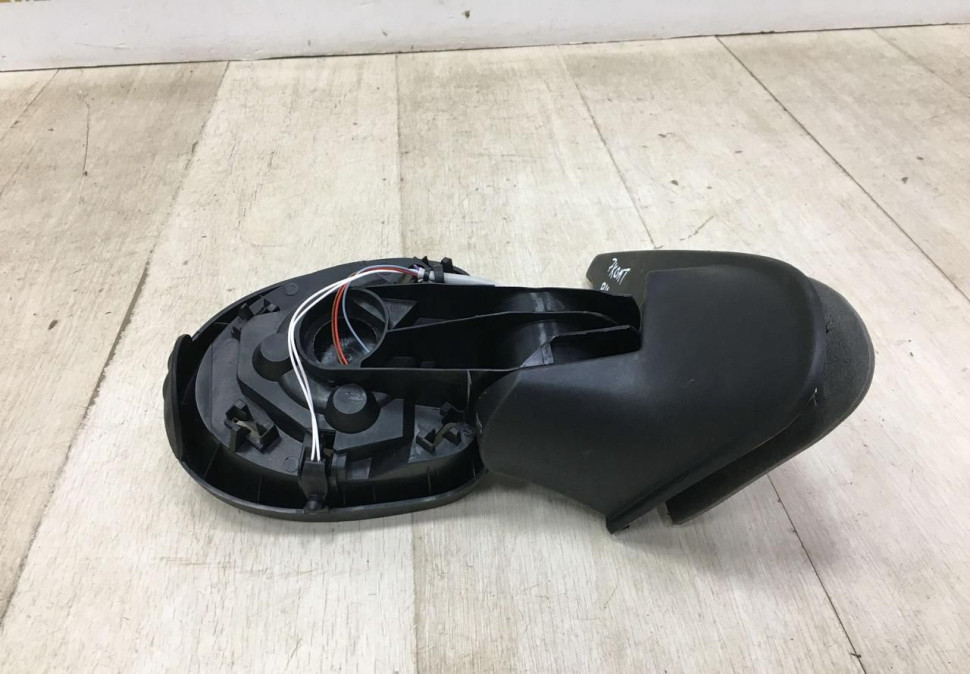 Корпус зеркала левый 7 контактов Renault Symbol 1 OEM 8200042362 Корпус зеркала левый 7 контактов Renault Symbol 1 OEM 8200042362