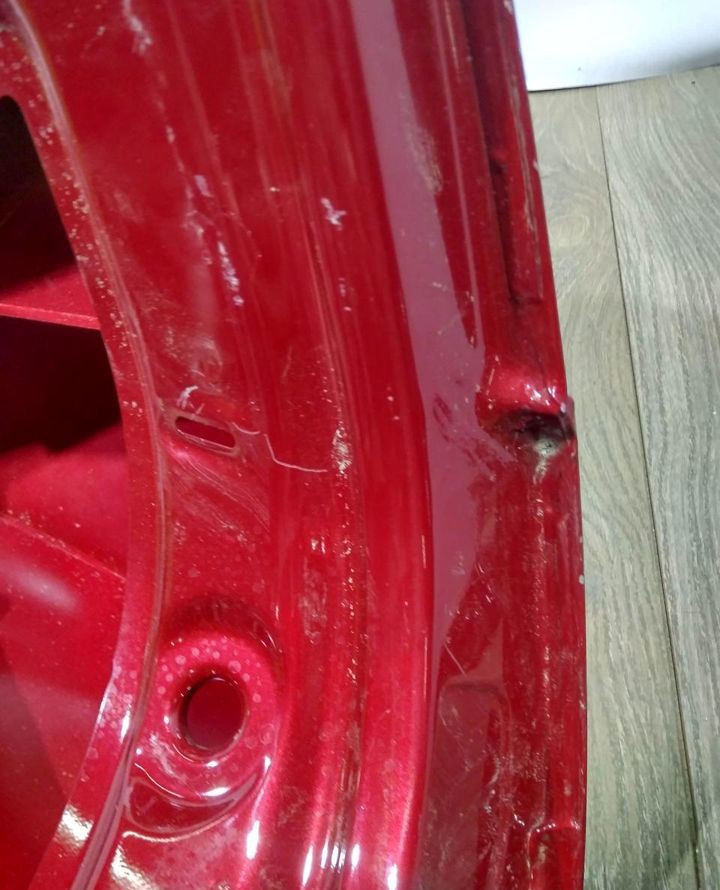 Крышка багажника бу Skoda Octavia A7 OEM 5E5827023B Крышка багажника бу Skoda Octavia A7 OEM 5E5827023B