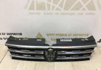 Решетка радиатора Volkswagen Tiguan 2 дорест 16-20 oem 5NA853653B