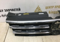Решетка радиатора Volkswagen Tiguan 2 дорест 16-20 oem 5NA853653B