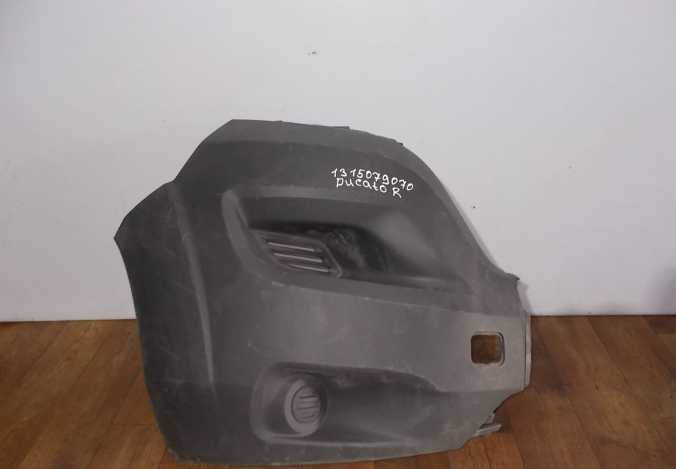 Бампер передний правый бу Fiat Ducato OEM 1315079070 (скл-3)