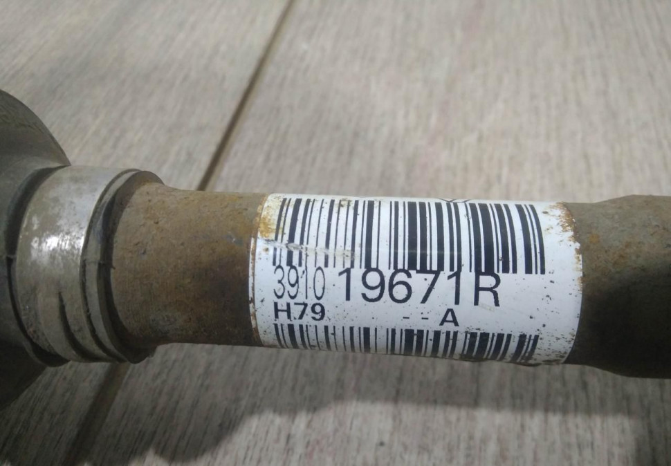 Привод левый бу Renault Duster OEM 391019671R