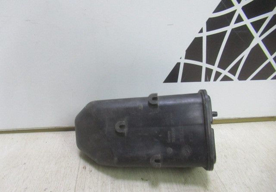 Абсорбер топливный VAG Volkswagen Skoda oem 1k0201801e Абсорбер топливный VAG Volkswagen Skoda oem 1k0201801e