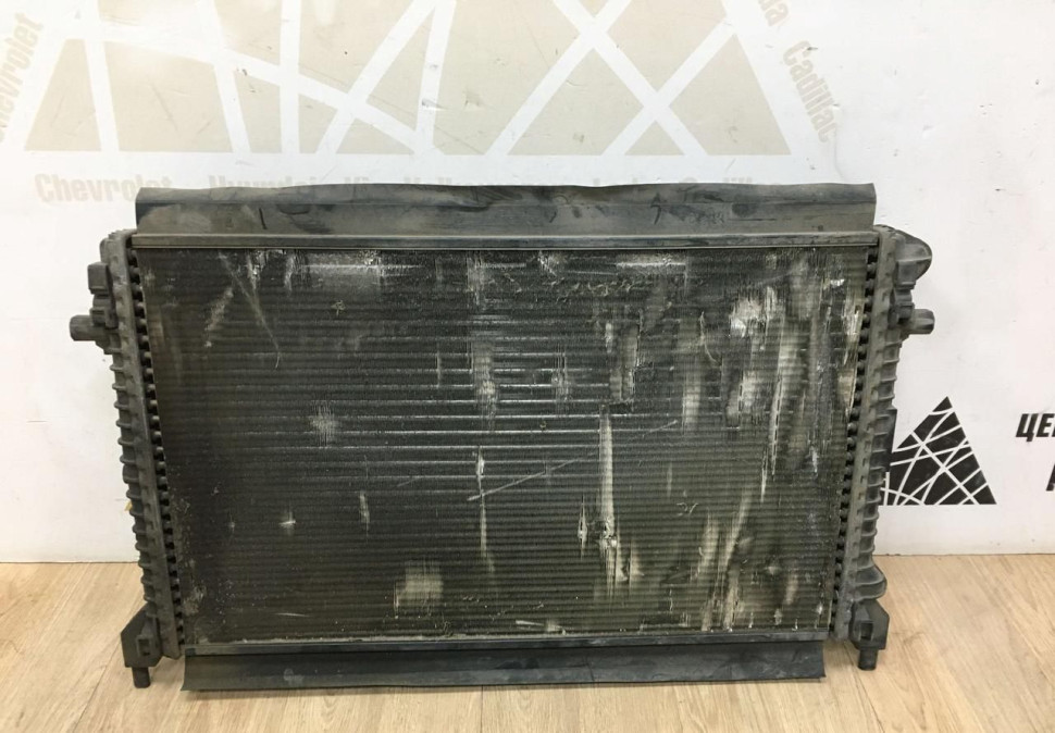 Радиатор охлаждения Skoda Octavia (1,6) OEM 5Q0121251HC Радиатор охлаждения Skoda Octavia (1,6) OEM 5Q0121251HC