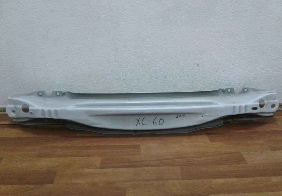 Усилитель заднего бампера Volvo XC60 Усилитель заднего бампера Volvo XC60