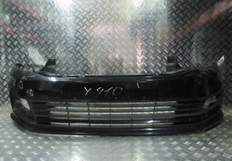 Бампер передний Volkswagen Polo седан рест oem 6RU807221a (мал.вмятина)