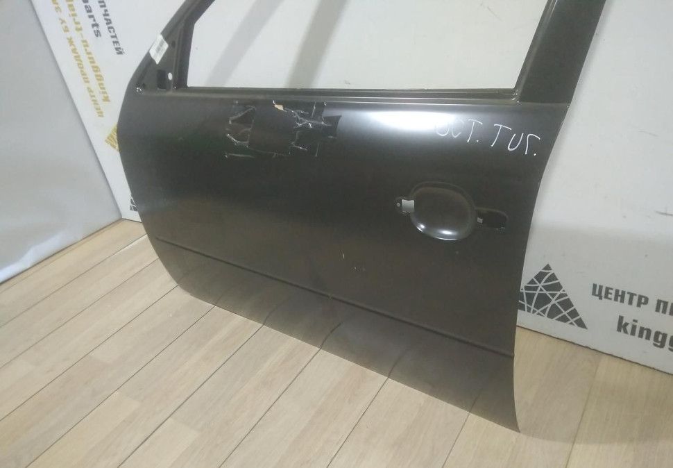 Дверь передняя левая Skoda Octavia Tour OEM 1U4831051
