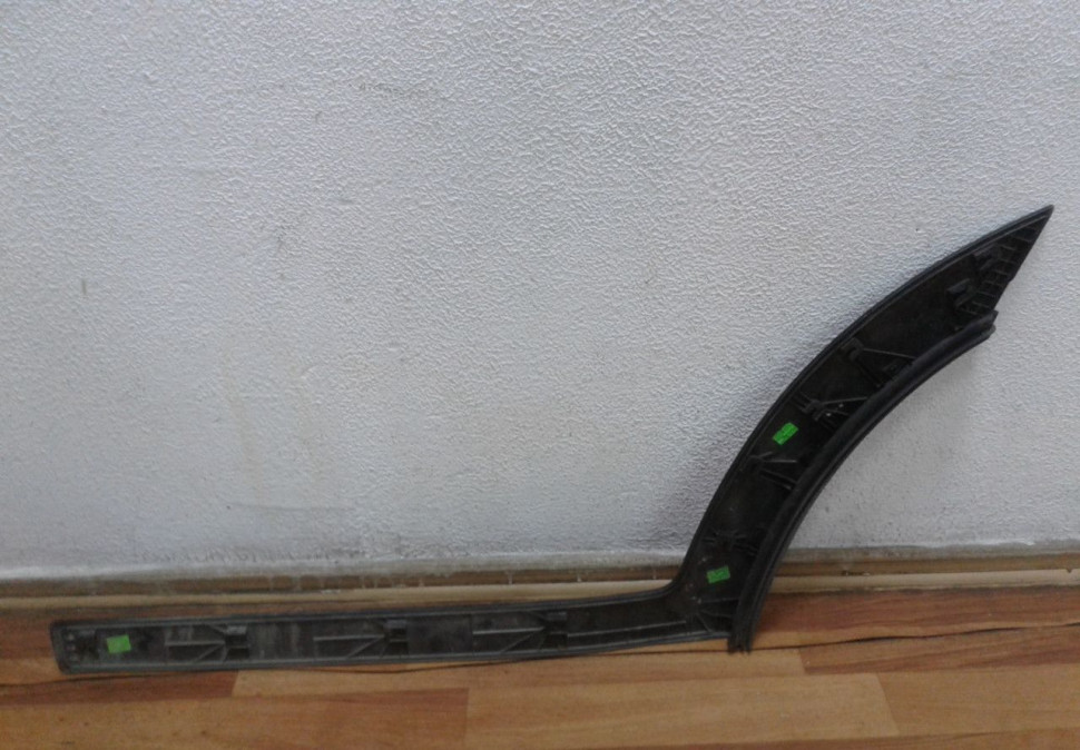Молдинг двери задний правый Hyundai Tucson 3 oem 87732d7000 Молдинг двери задний правый Hyundai Tucson 3 oem 87732d7000