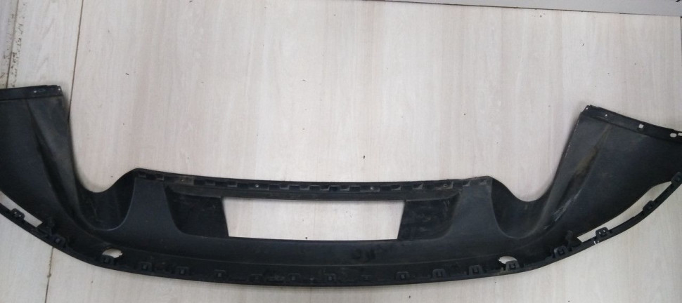 Спойлер заднего бампера Volkswagen Touareg 2 дорест 10-14 oem 7P6807521A