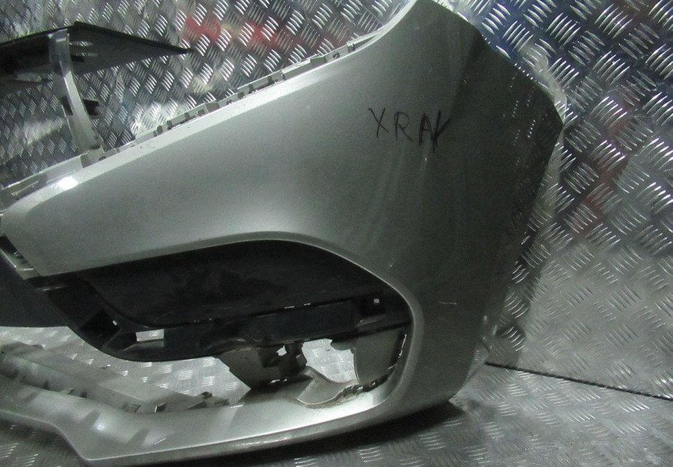 Бампер передний Lada X-Ray oem 620228136R (скл-3) Бампер передний Lada X-Ray oem 620228136R (скл-3)
