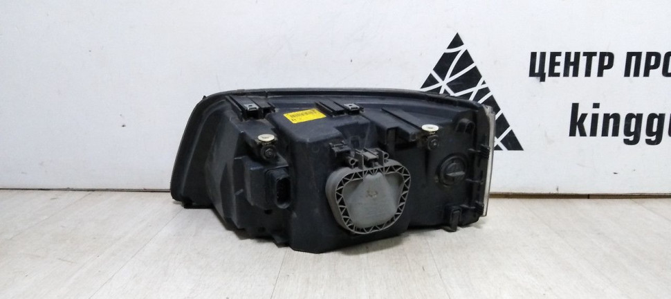 Фара правая Volkswagen Transporter T5 oem 7H1941016S