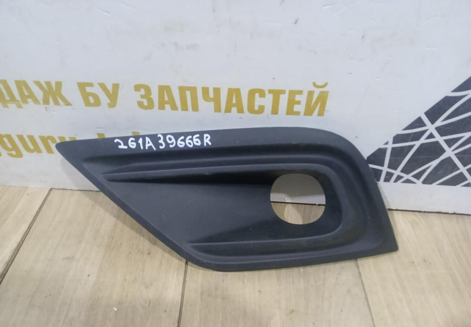 Решетка бампера левая бу Renault Arkana OEM 261A39666R