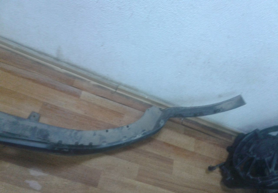 Спойлер переднего бампера Hyundai Creta oem 86512m0000 (скл-3)