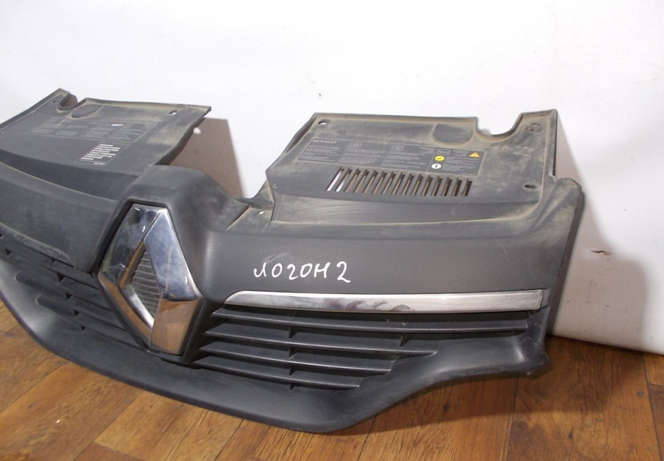 Решетка радиатора бу Renault Logan 2 OEM 623107605R