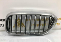 Решетка радиатора левая  BMW 5 G30 2016 OEM 51137473699