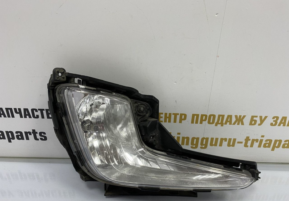 Противотуманная фара правая Kia Rio 3 дорестайлинг 2011 OEM 922024X000