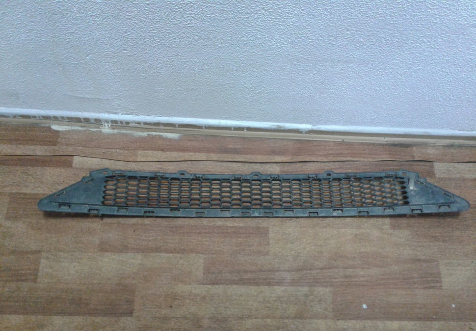 Решетка переднего бампера Hyundai Tucson (15>) oem 86561d7000
