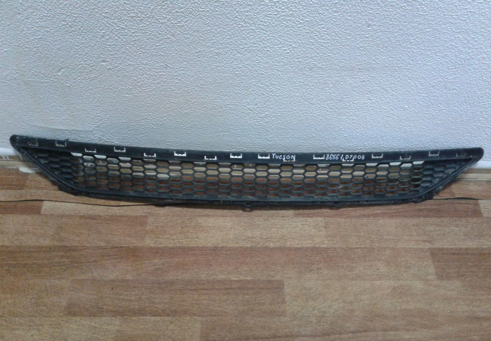 Решетка переднего бампера Hyundai Tucson (15>) oem 86561d7000
