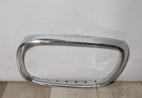 Молдинг решетки радиатора левая BMW 7 G11 OEM 51137357011