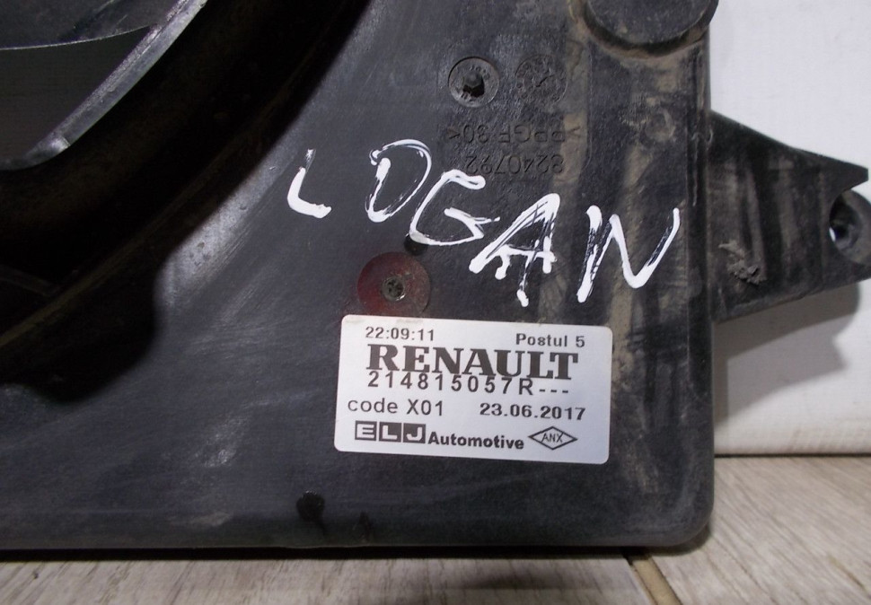 Вентилятор радиатора бу Renault Logan 1 OEM 214815057R Вентилятор радиатора бу Renault Logan 1 OEM 214815057R