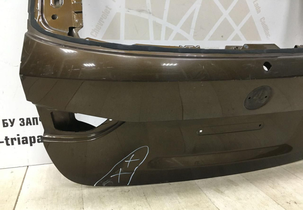 Крышка багажника BMW X1 E84 2009 OEM 41002993152 Крышка багажника BMW X1 E84 2009 OEM 41002993152