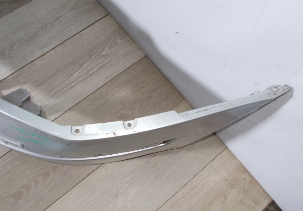 Бампер передний бу Skoda Octavia A5 OEM 1Z0807221