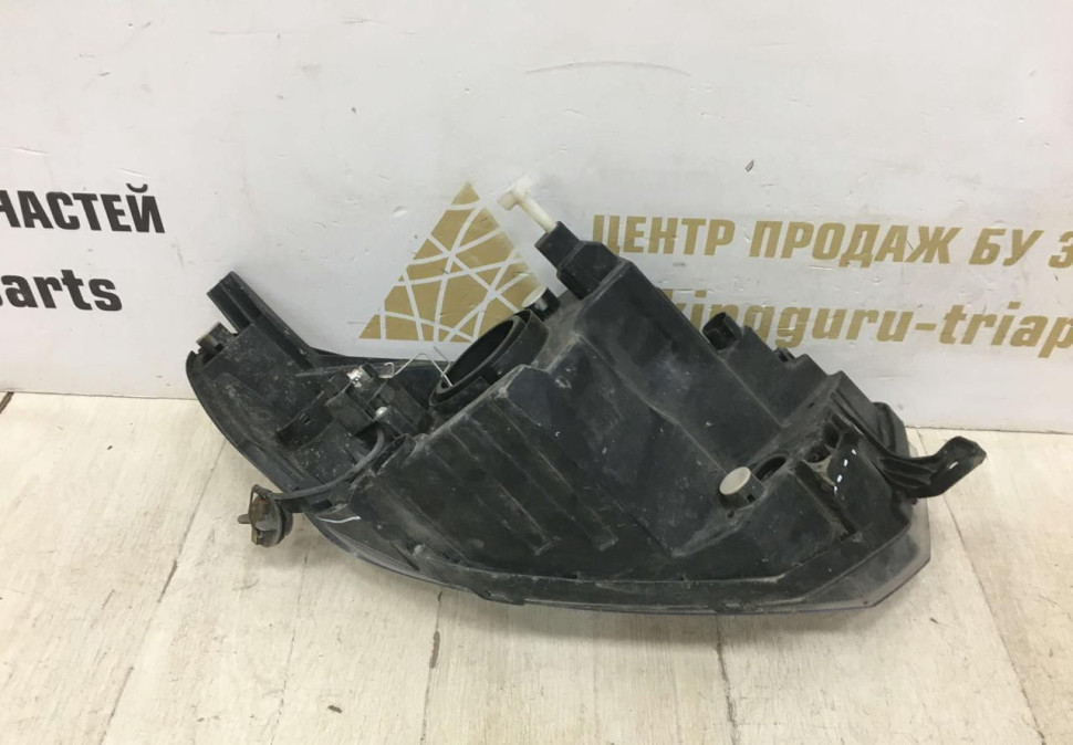 Фара левая Lada Granta FL 1 рестайлинг 2018> oem 8450100857 (скл-3) Фара левая Lada Granta FL 1 рестайлинг 2018> oem 8450100857 (скл-3)