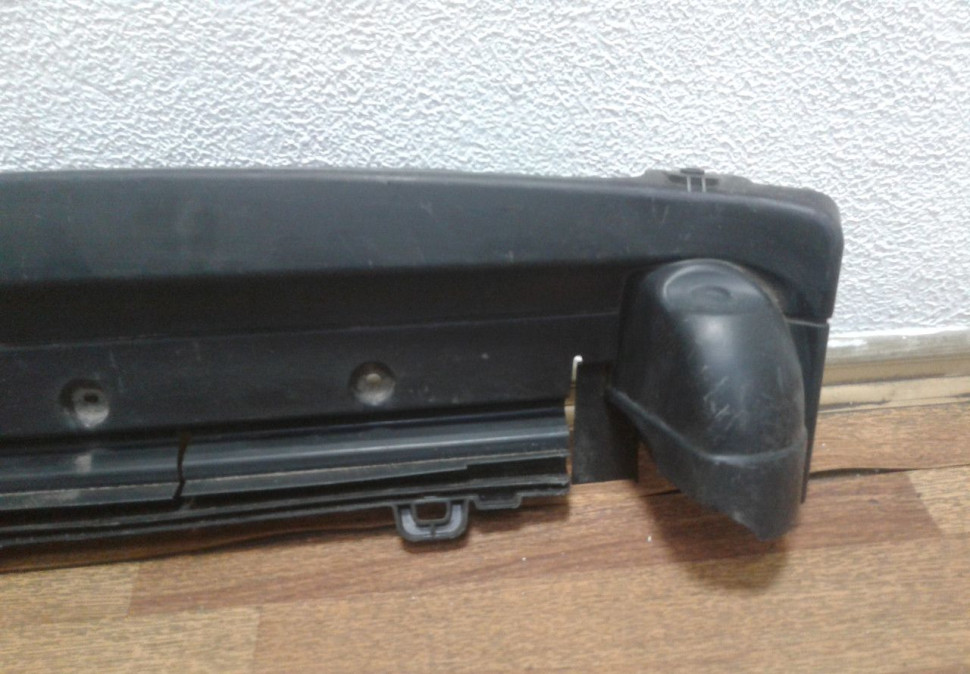 Шумоизоляция переднего бампера Volkswagen Transporter T5 oem 7e0805962 Шумоизоляция переднего бампера Volkswagen Transporter T5 oem 7e0805962