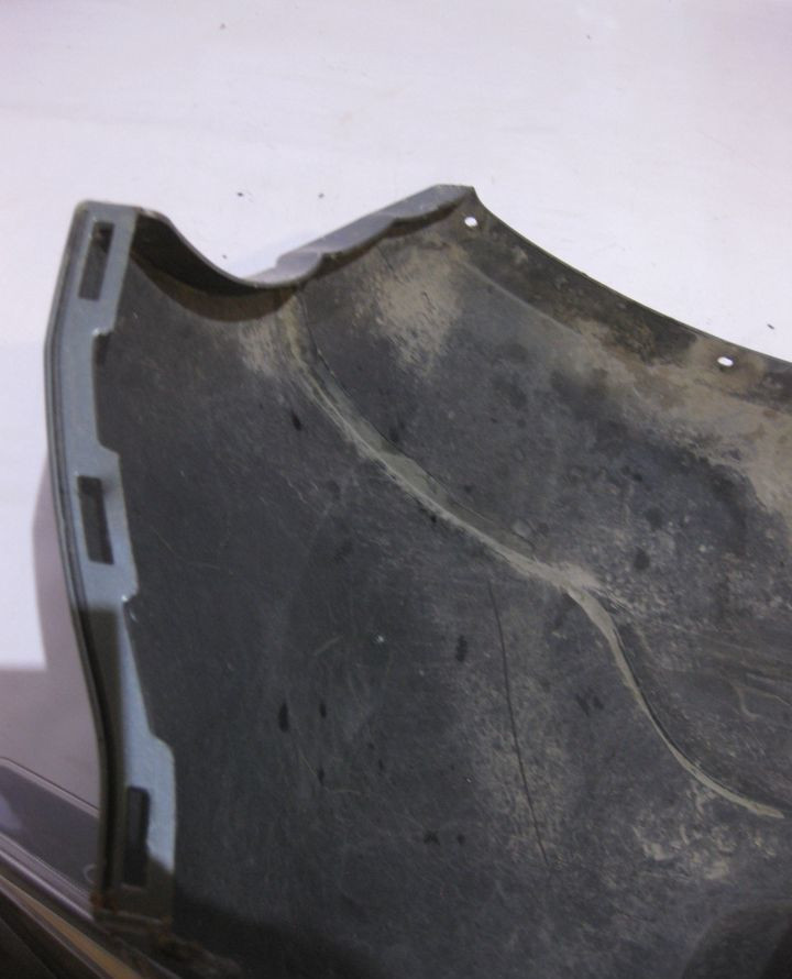 Бампер задний Renault Sandero oem 8200911893 (трещина) (скл-3)