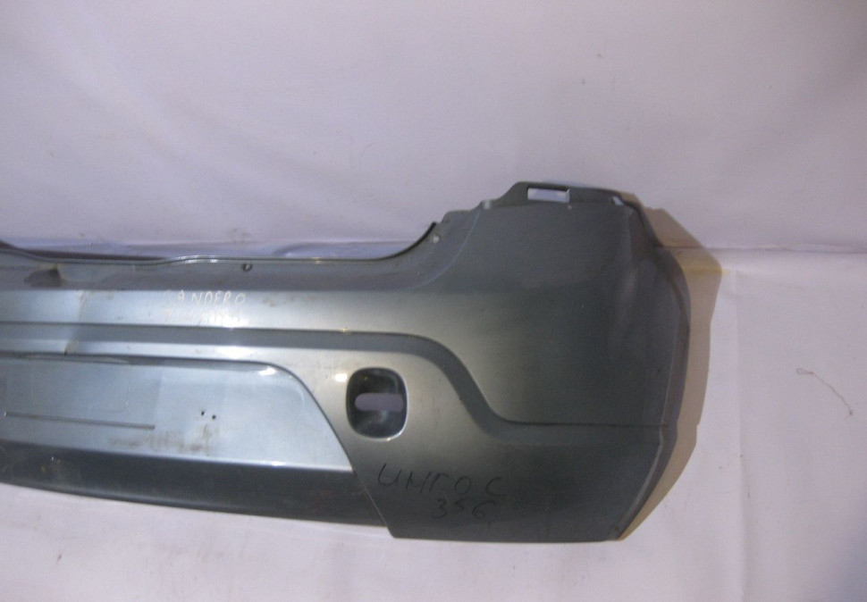 Бампер задний Renault Sandero oem 8200911893 (трещина) (скл-3) Бампер задний Renault Sandero oem 8200911893 (трещина) (скл-3)