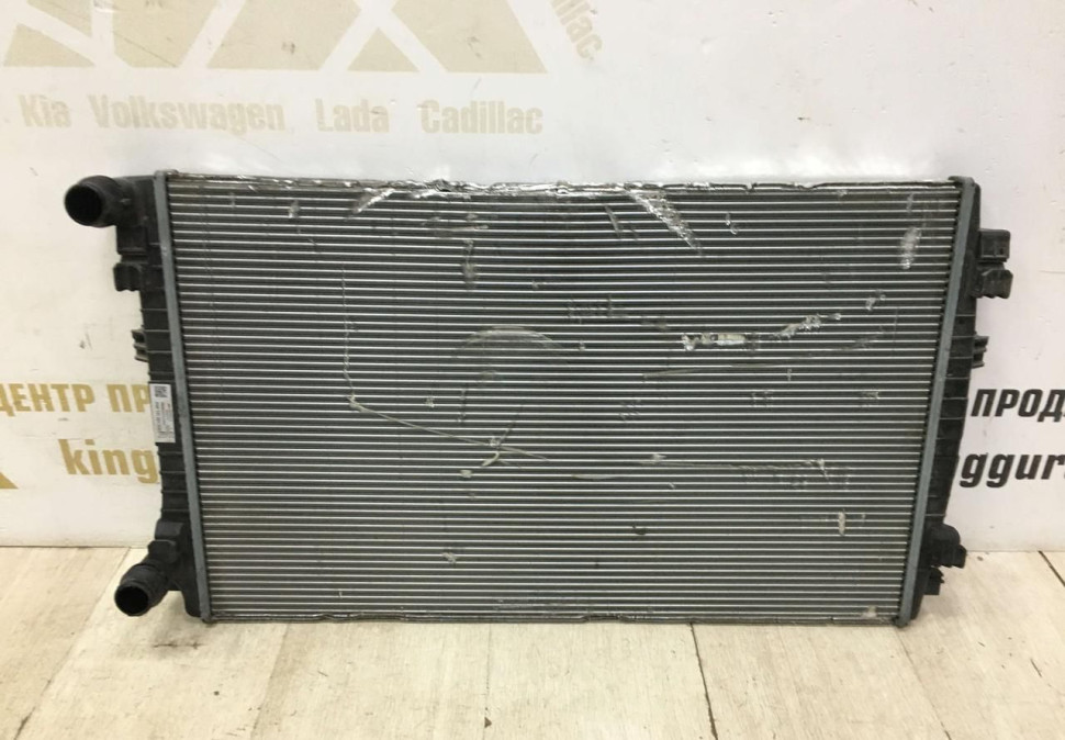 Радиатор охлаждения бу Skoda Octavia (1,4) OEM 5Q0121251GQ