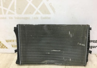 Радиатор охлаждения бу Skoda Octavia (1,4) OEM 5Q0121251GQ