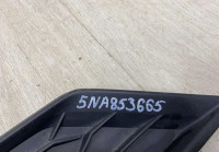 Решетка переднего бампера левая Volkswagen Tiguan 2 дорест 2016  oem 5NA853665A