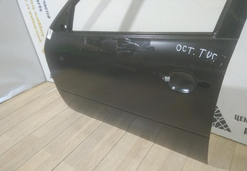 Дверь передняя левая Skoda Octavia Tour OEM 1U4831051