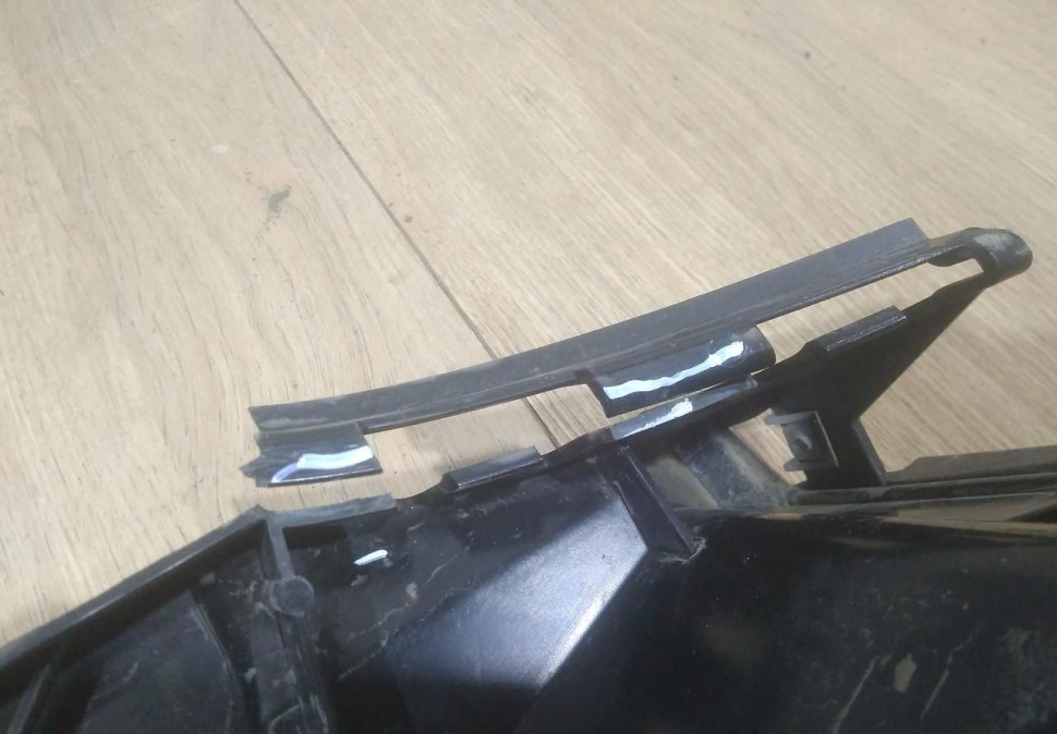 Кронштейн заднего бампера левый бу BMW X6 F16 OEM 51127338285 Кронштейн заднего бампера левый бу BMW X6 F16 OEM 51127338285