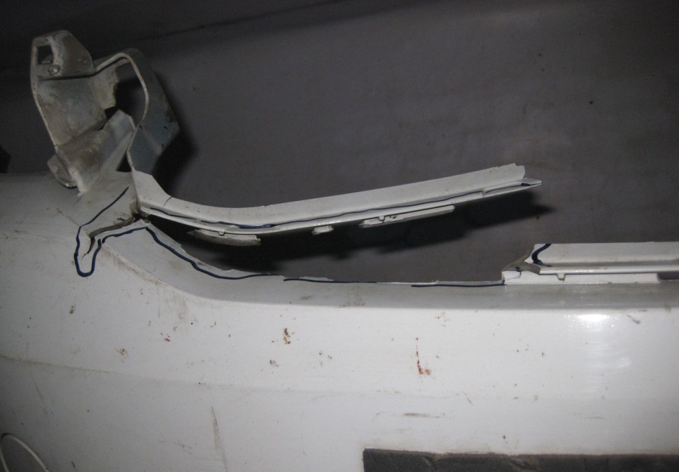 Бампер передний Skoda Rapid OEM 60U807217 (дефект) (скл-3) Бампер передний Skoda Rapid OEM 60U807217 (дефект) (скл-3)