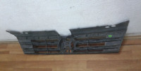 Решетка радиатора Volkswagen Tiguan 2 oem 5na853653 (трещина)
