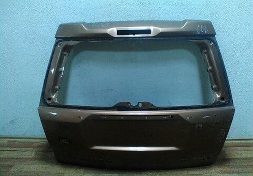 Крышка багажника Land Rover Freelander 2 вмятина (06>) oem LR005853 (Скл-3) Крышка багажника Land Rover Freelander 2 вмятина (06>) oem LR005853 (Скл-3)