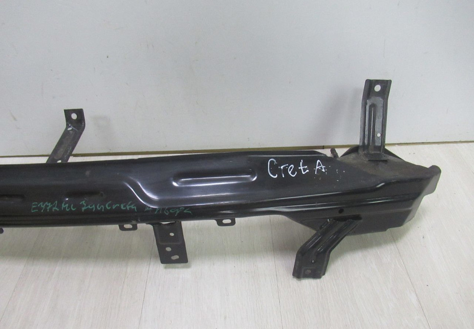 Усилитель заднего бампера Hyundai Creta oem 86630M0000 (вмятина)