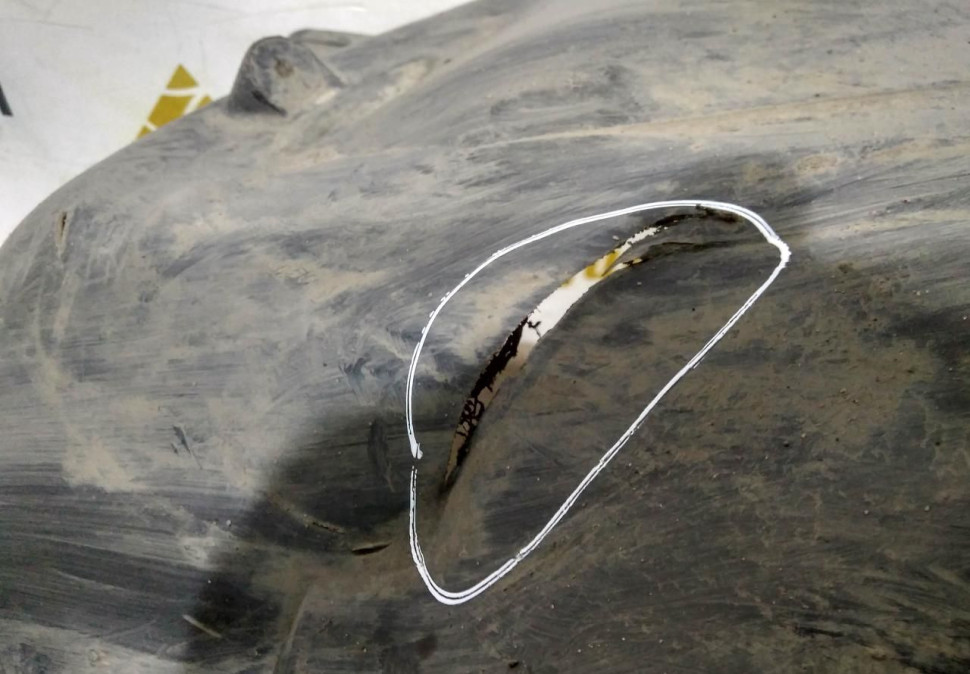 Подкрылок передний левый бу Renault Logan 2 OEM 638418777R